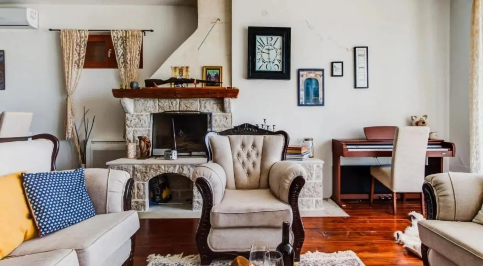 Two-story villa with a pool in an exclusive location near Budva